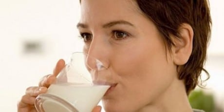 Harvard elimina la leche de su guía nutricional saludable