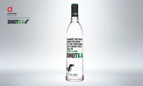 Marie Brizard crea Shotka, la bebida que devuelve al chupito su esencia divertida y alocada