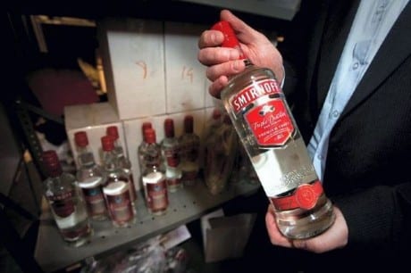Vodka Smirnoff falsificado por el IRA