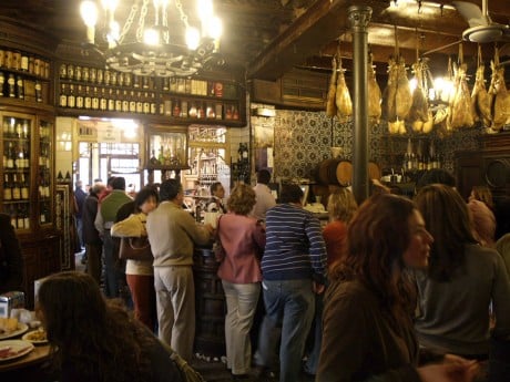 La crisis provoca el cierre de más de 50.000 bares en España