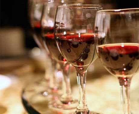 El Gobierno Chino venderá en exclusiva 200.000 botellas del vino Marqués de Vizhoja