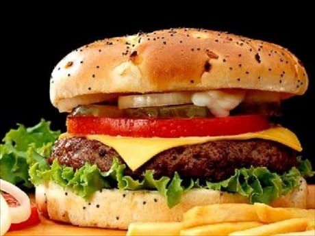 Según la OCU, la estafa del caballo en las hamburguesas también existe en España