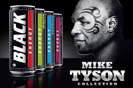 Mike Tyson promociona “Black energy drink” en Varsovia