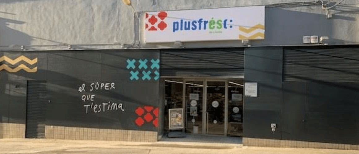Plusfresc inaugura su primera tienda en  Corbins