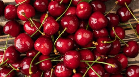 Robos de cerezas y nueces causan pérdidas económicas y preocupación a los productores Argentinos