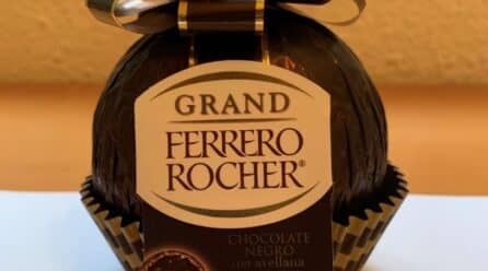 Detectan trazas de leche en un chocolate Ferrero Rocher