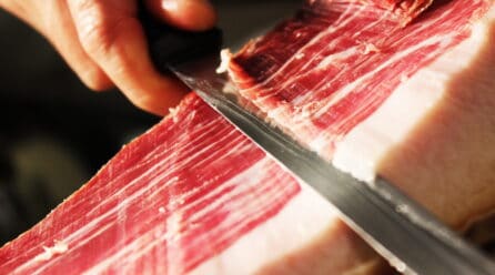 La exportación de jamón serrano en 2021 experimenta una caída del 1,43 % interanual