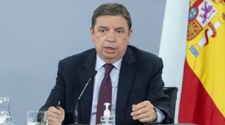 Gobierno defiende sus ayudas al campo y el sector pide plan choque económico