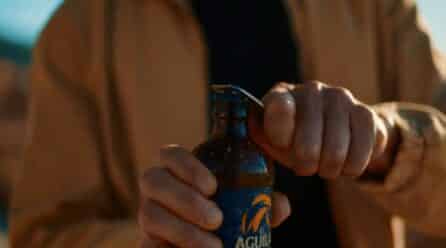 ¿Cerveza APTA para vegetarianos y veganos? Sí El Águila