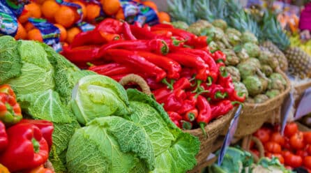 La exportación de frutas y hortalizas cae 10 % en volumen y crece 3 % en valor