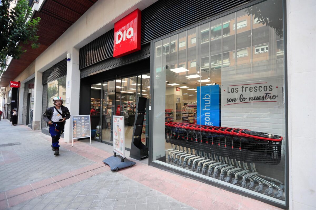 DIA incorpora un QR en sus tiendas para enviar ayuda a Turquía y Siria