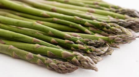 El espárrago, con precios «muy estables» y con una producción mermada en un 25 %