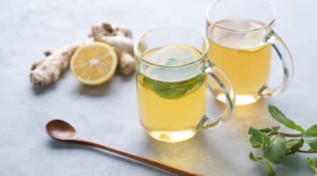 Tés e infusiones para prevenir la deshidratación en verano