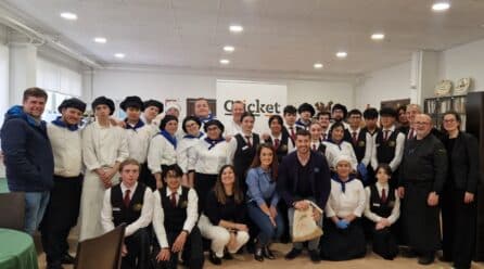 CRICKET impulsa la formación gastronómica junto a Pablo González Conejero y el IES San Juan Bosco