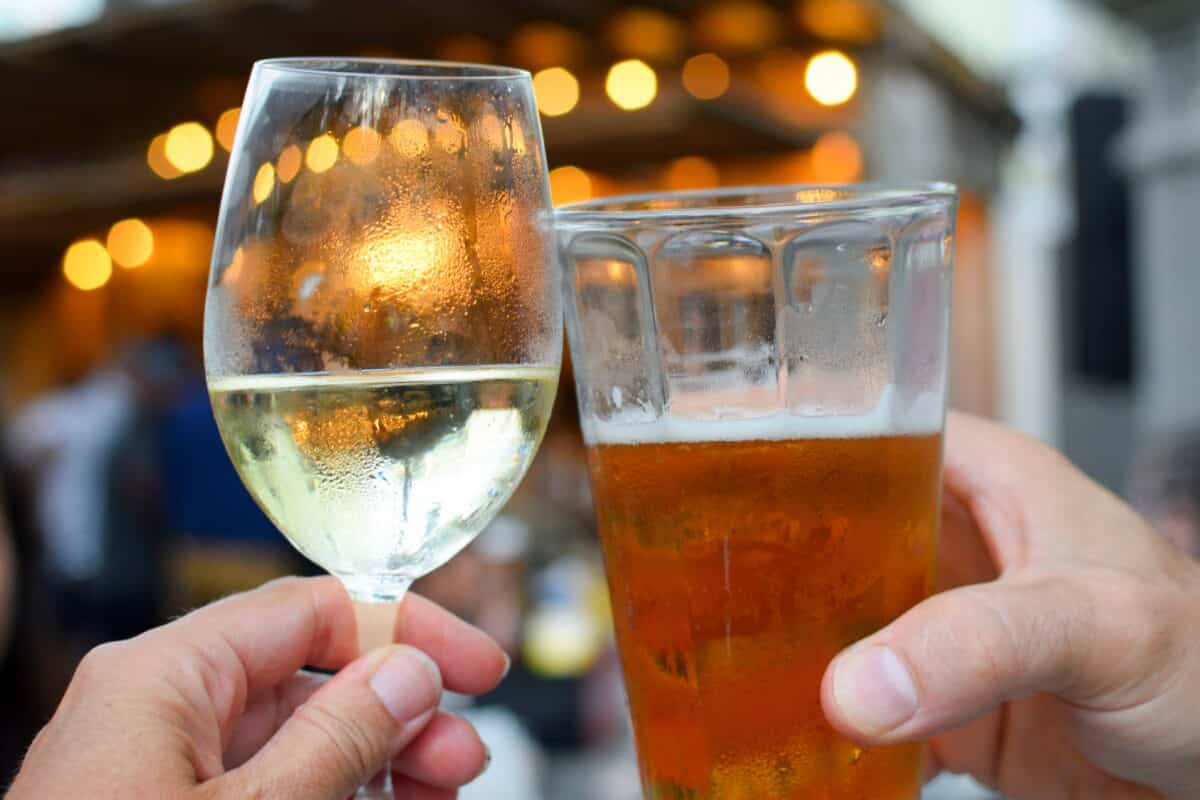 España se afianza como potencia en cerveza y vino mientras crece el interés por las bebidas italianas