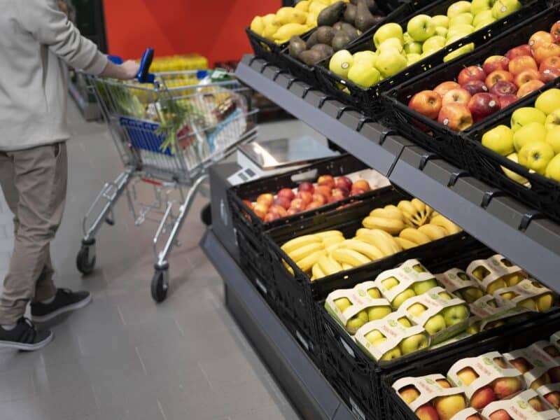 ALDI aumenta un 70% la compra de fruta y verdura nacional en los últimos tres años