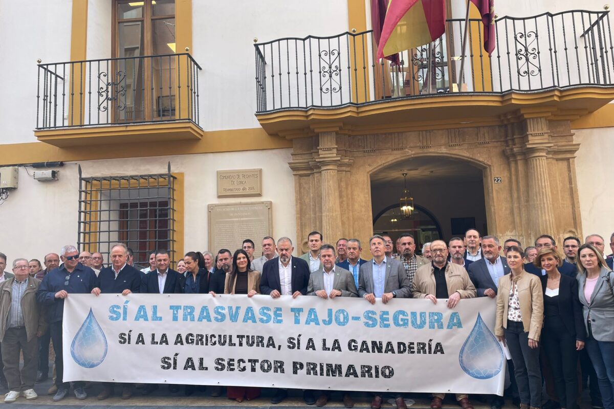 Los regantes de Lorca y SCRATS denuncian que el recorte del Trasvase Tajo-Segura pone en jaque al regadío levantino