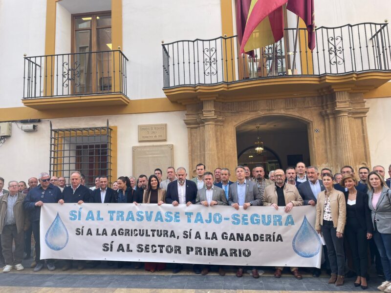 Los regantes de Lorca y SCRATS denuncian que el recorte del Trasvase Tajo-Segura pone en jaque al regadío levantino