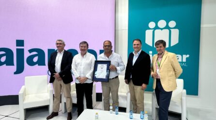 S.A.T. Costa de Níjar refuerza su compromiso con la sostenibilidad con la certificación AENOR en Agricultura Regenerativa