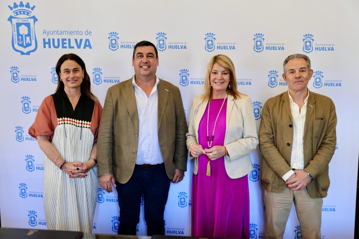 El Ayuntamiento de Huelva renueva su compromiso con el Congreso Internacional de Frutos Rojos, consolidado como el gran foro mundial del sector
