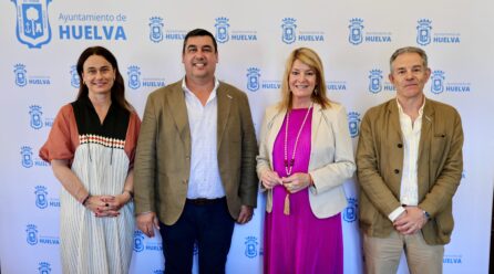 El Ayuntamiento de Huelva renueva su compromiso con el Congreso Internacional de Frutos Rojos, consolidado como el gran foro mundial del sector