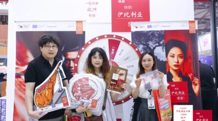 El Jamón Ibérico conquista SIAL China 2025 de la mano de ASICI