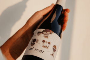 Coviñas lanza Al Vent Syrah: un tinto joven, fresco y versátil para consumidores curiosos