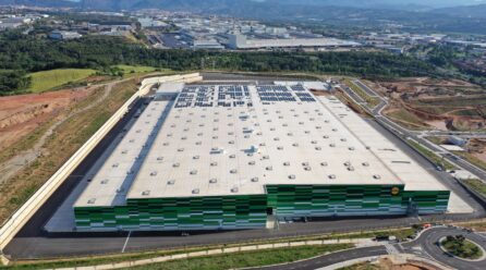 Lidl inaugura en Martorell (Barcelona) su mayor centro logístico en España tras invertir 140 millones de euros