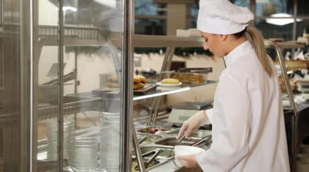 2025 cierra con más de 43.500 millones de euros de gasto en Foodservice, nuevo récord histórico