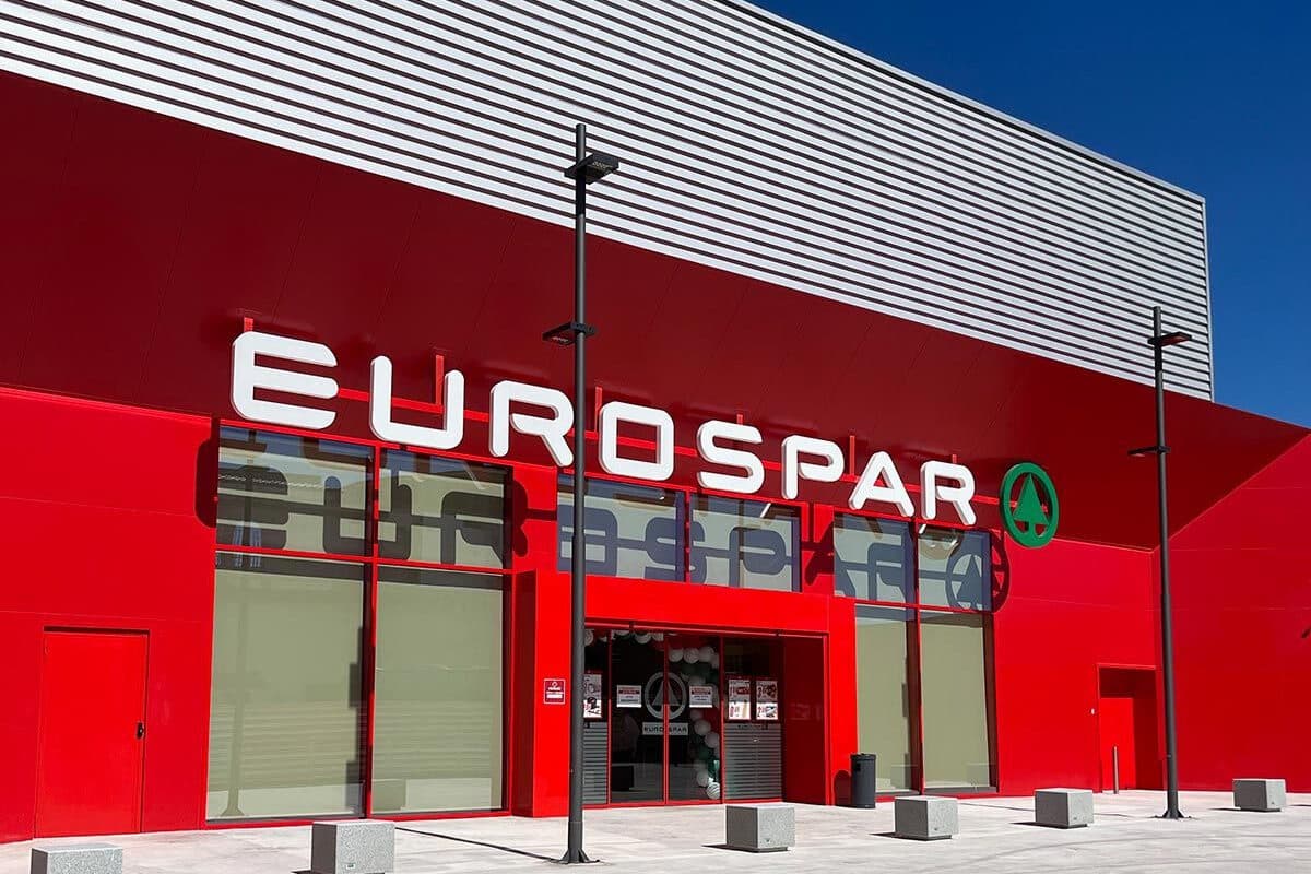 SPAR Española cierra 2025 con una facturación de 2.461 millones de euros y supera los 1.400 supermercados en España